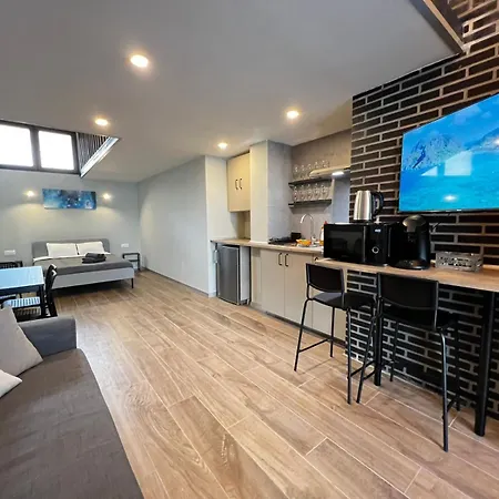 Vlc Aparthotel 3*